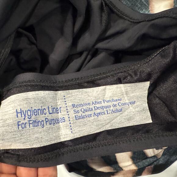 Magicsuit by Miraclesuit Women's Zimbabwe Amal One Piece Swimsuit Size 16 NWT - Picture 12 of 13